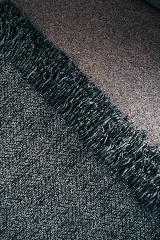 DECORATIVE THROW BRAID DARK GREY