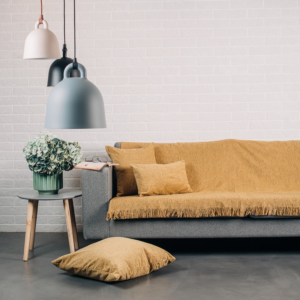 FLOOR CUSHION PLAIN GOLD 60X60