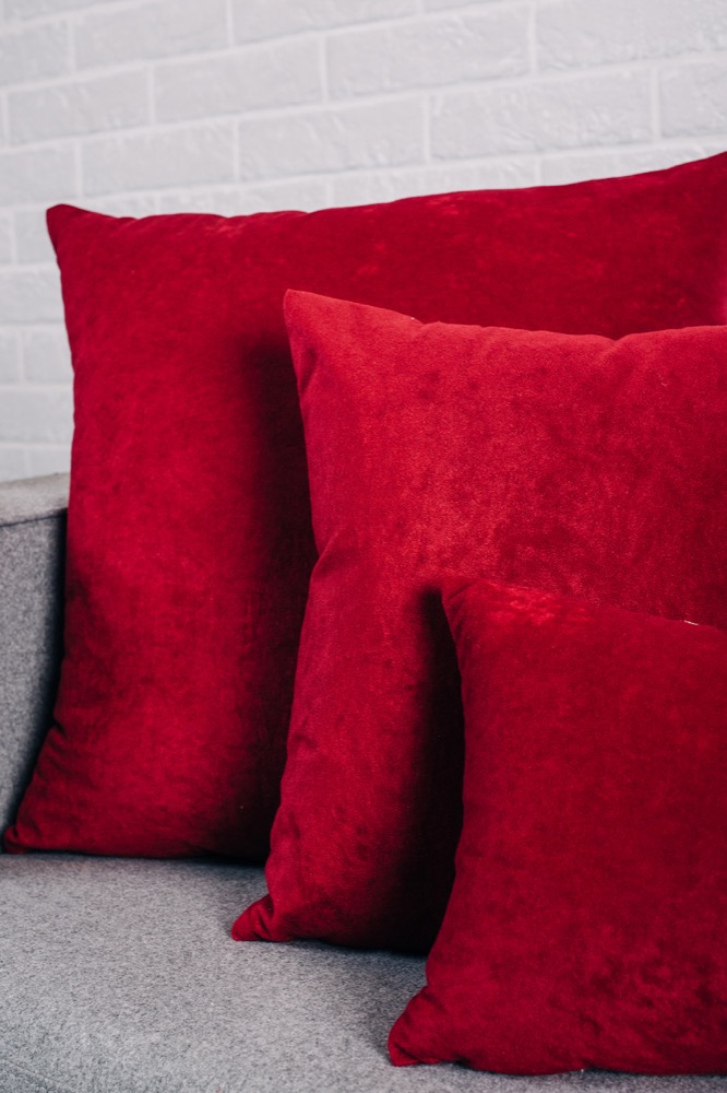 VELOUR BORDEAUX FLOOR CUSHION 60X60