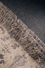 DECORATIVE THROW LOTUS BEIGE