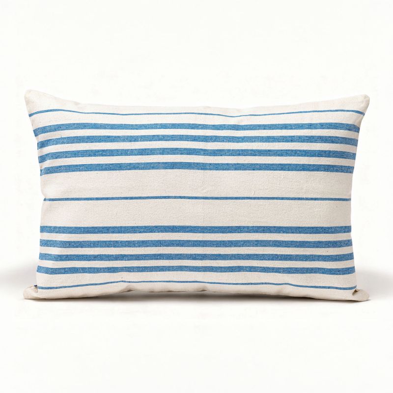 Φωτογραφία από DECORATIVE CUSHION BLUE STRIPES 30X50