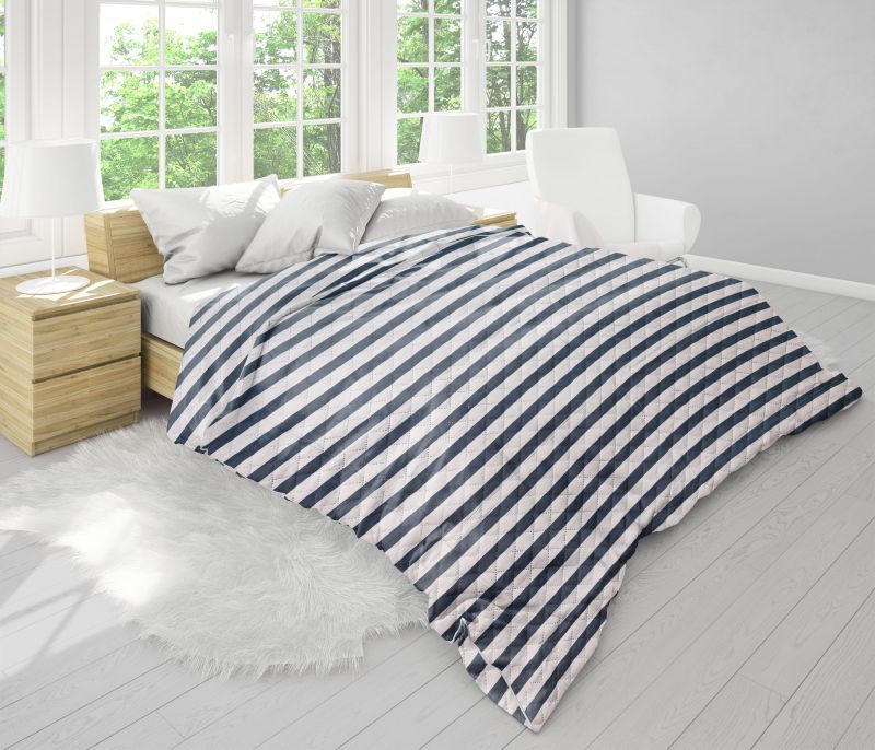 Φωτογραφία από BEDSPREAD STRIPES