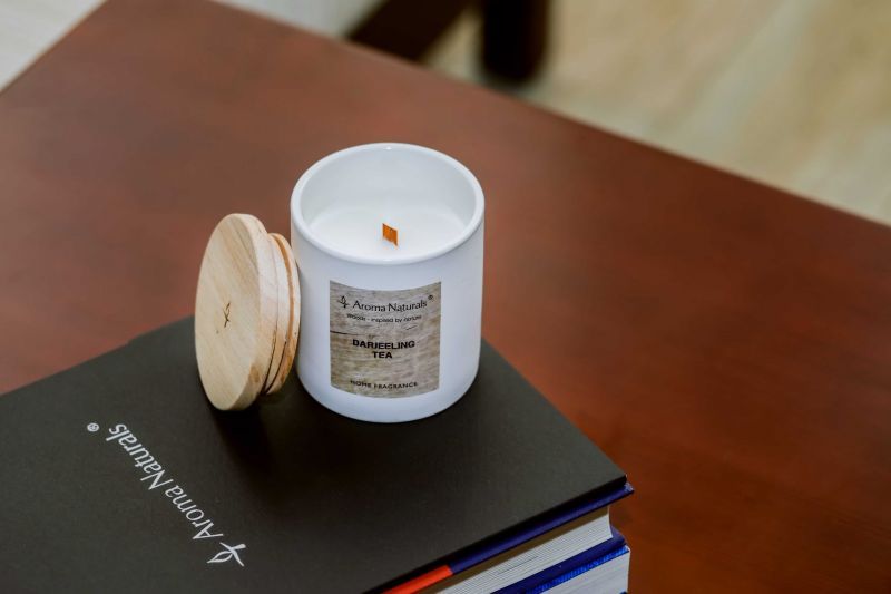 Φωτογραφία από  SCENTED CANDLE WOODS DARJEELING TEA 300GR 109X79