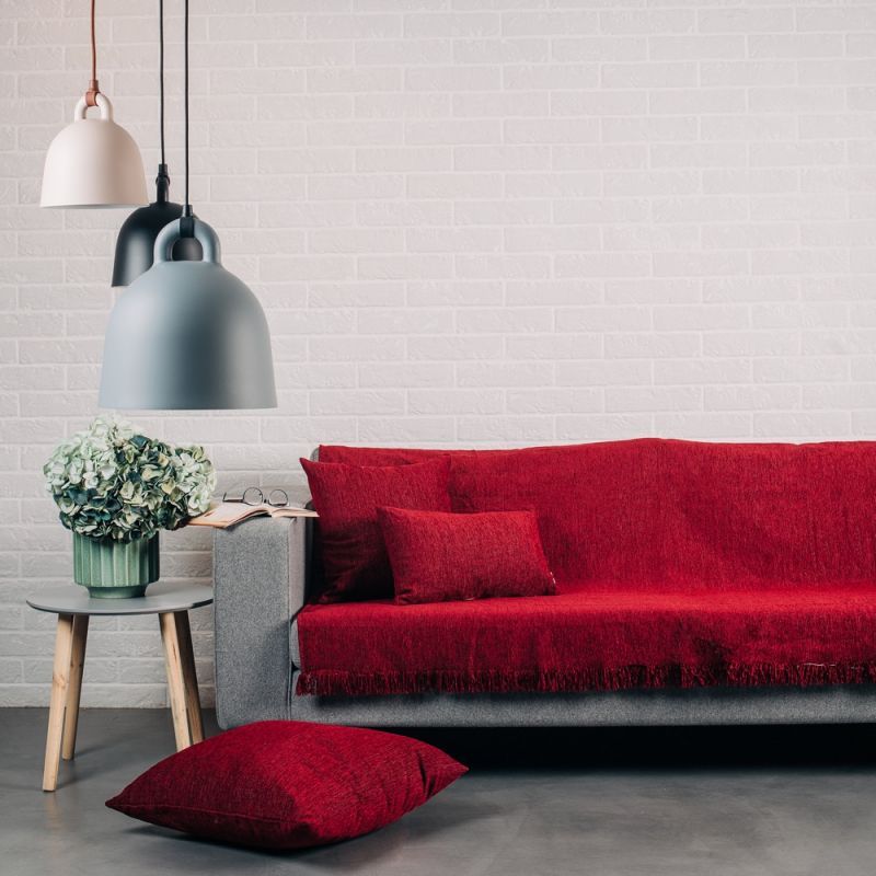 Φωτογραφία από THROW PLAIN BORDEAUX