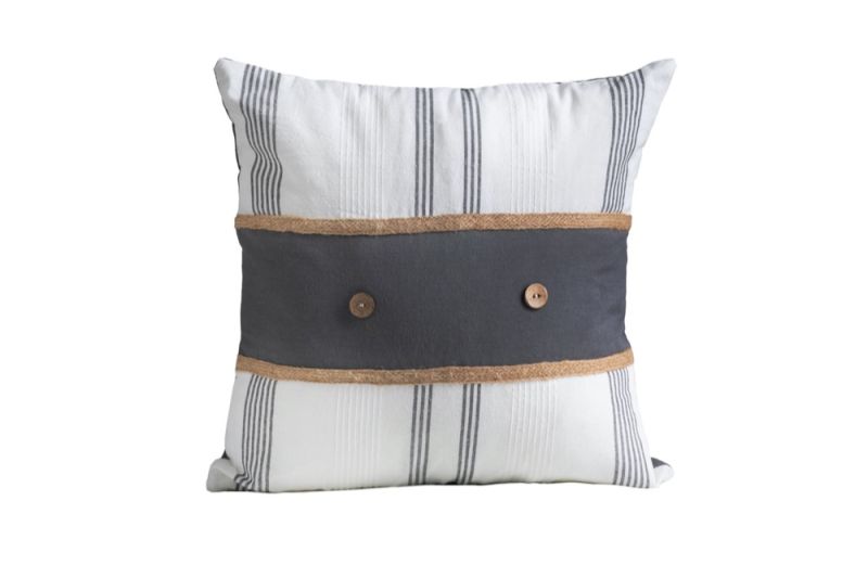 Φωτογραφία από COTTON CUSHION WITH STRIPES AND BUTTONS 40X40
