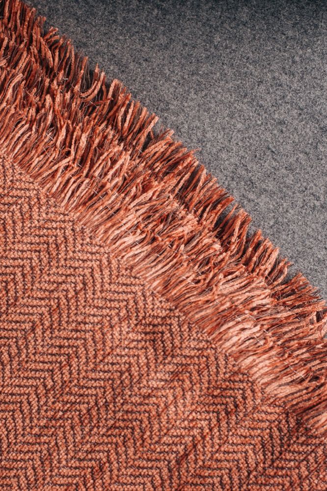 Φωτογραφία από THROW BRAID SALMON