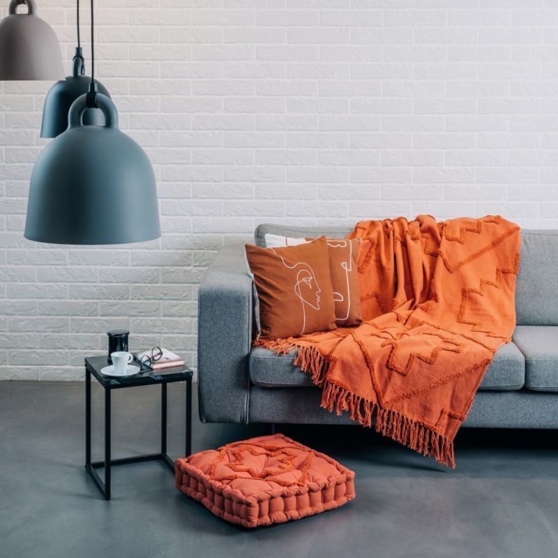 Φωτογραφία από COTTON THROW TUFTED RHOMBUS